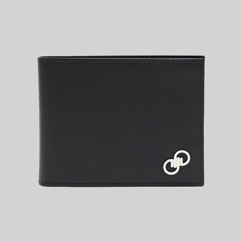 Expertly handcrafted from the finest Italian saffiano luxury leather, our ETRN bi-fold wallet for men exudes a timeless elegance.