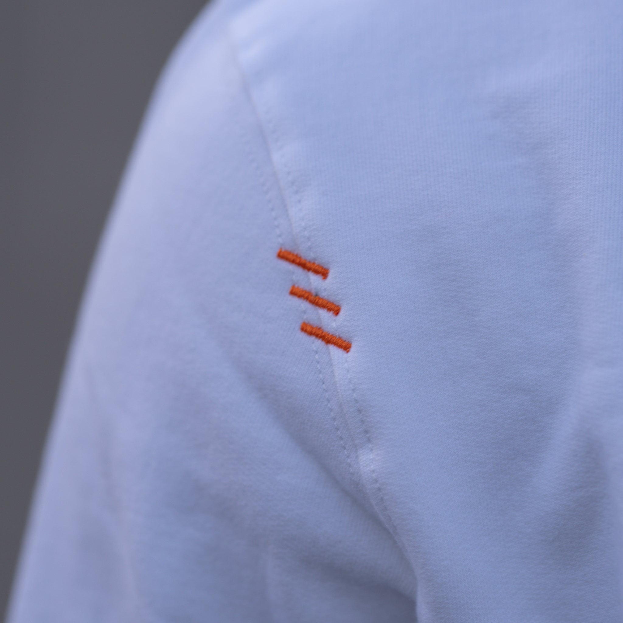 ETRN - ETRN Crest Print Sweat Shirt - Pima Cotton - Detail View - White