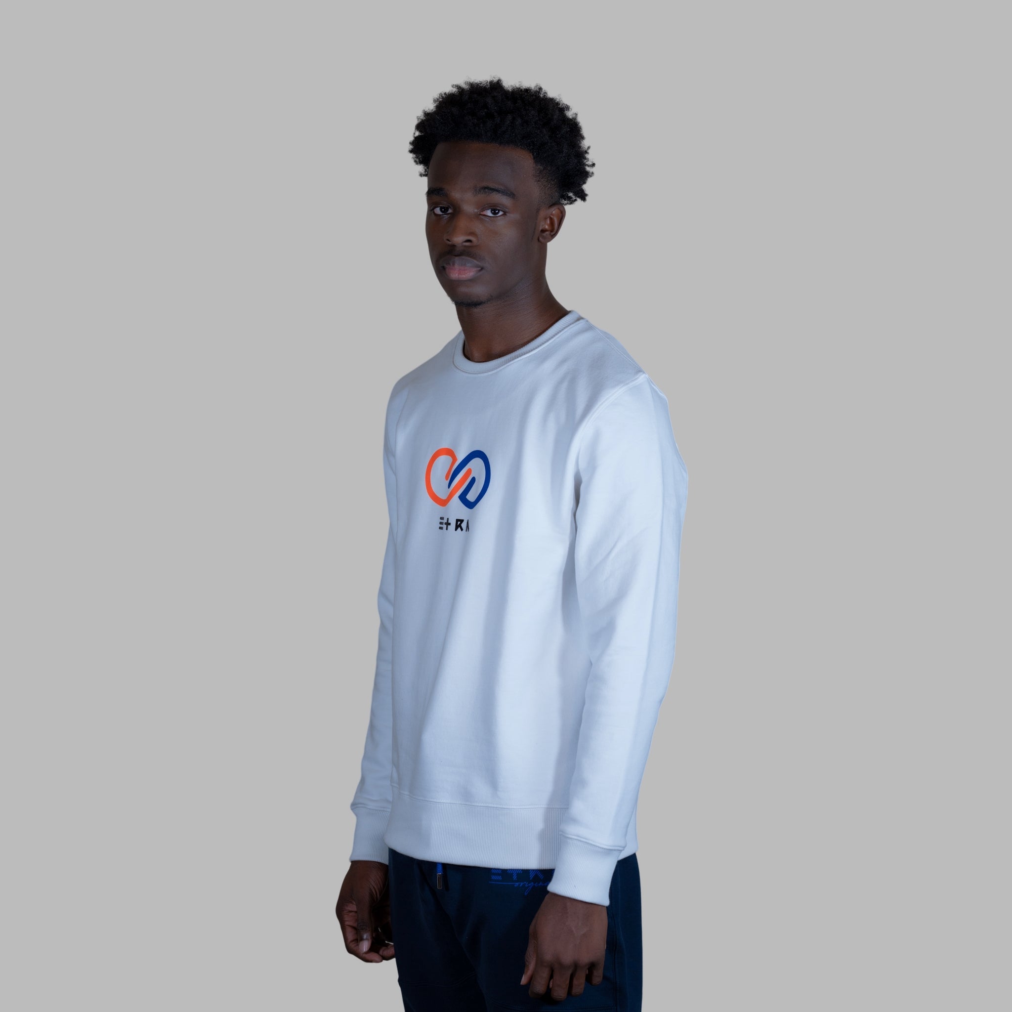 ETRN - ETRN Classic Logo Sweat Shirt - Pima Cotton - Side View - White