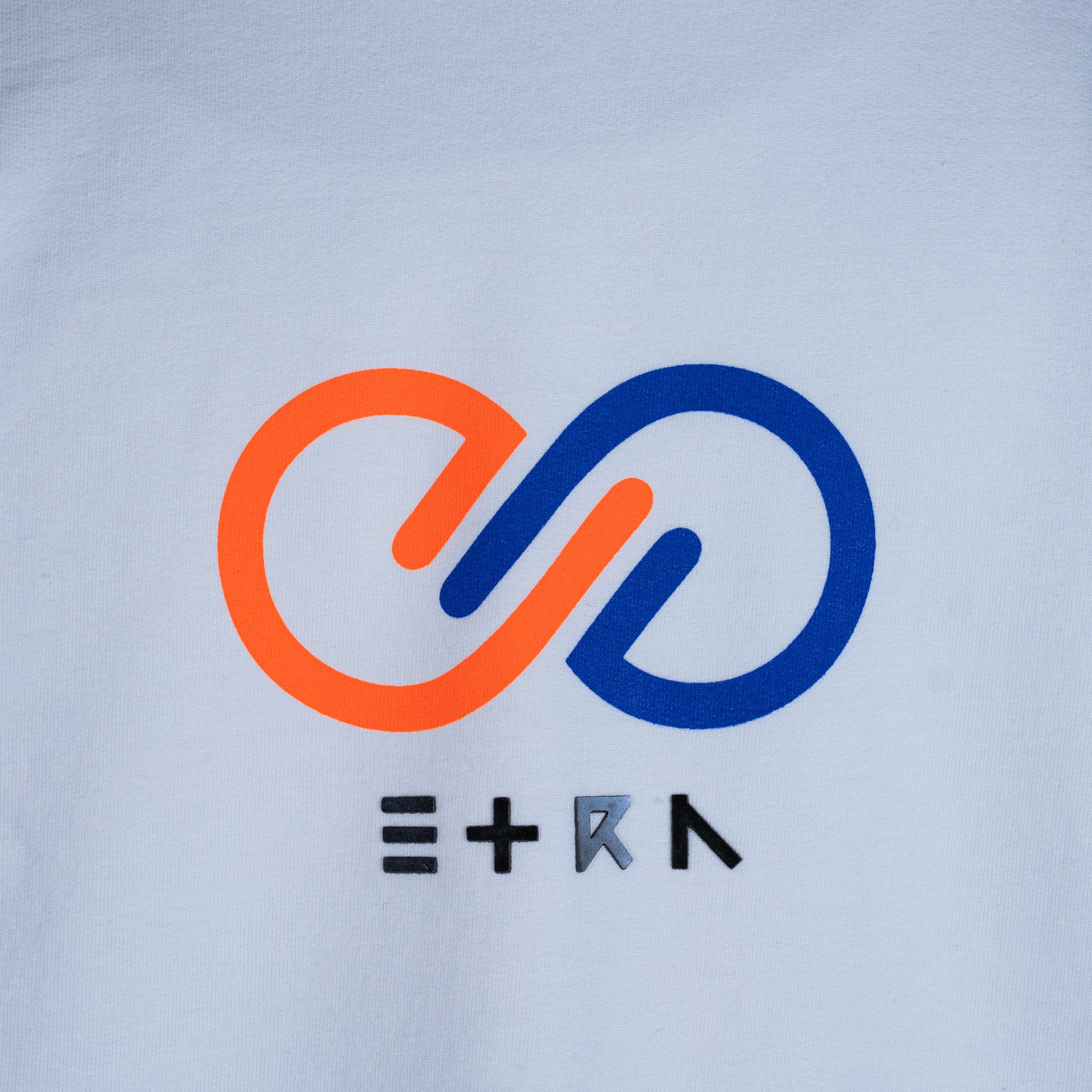 ETRN - ETRN Classic Logo Sweat Shirt - Pima Cotton - Logo Close-Up - White